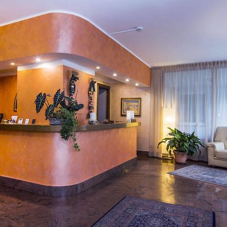 Hotel Le Pageot Aosta Exterior photo