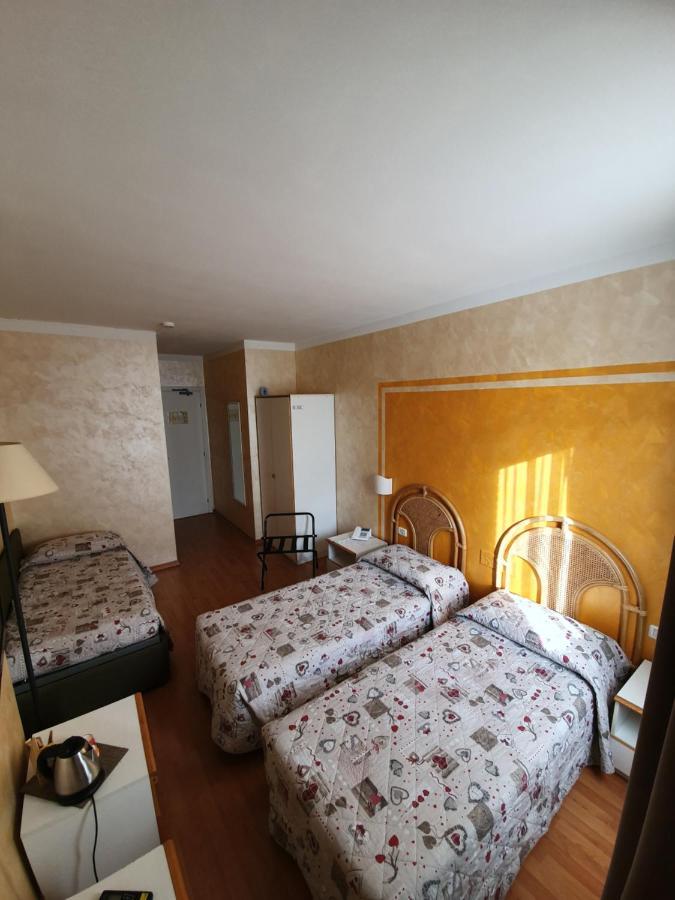 Hotel Le Pageot Aosta Exterior photo