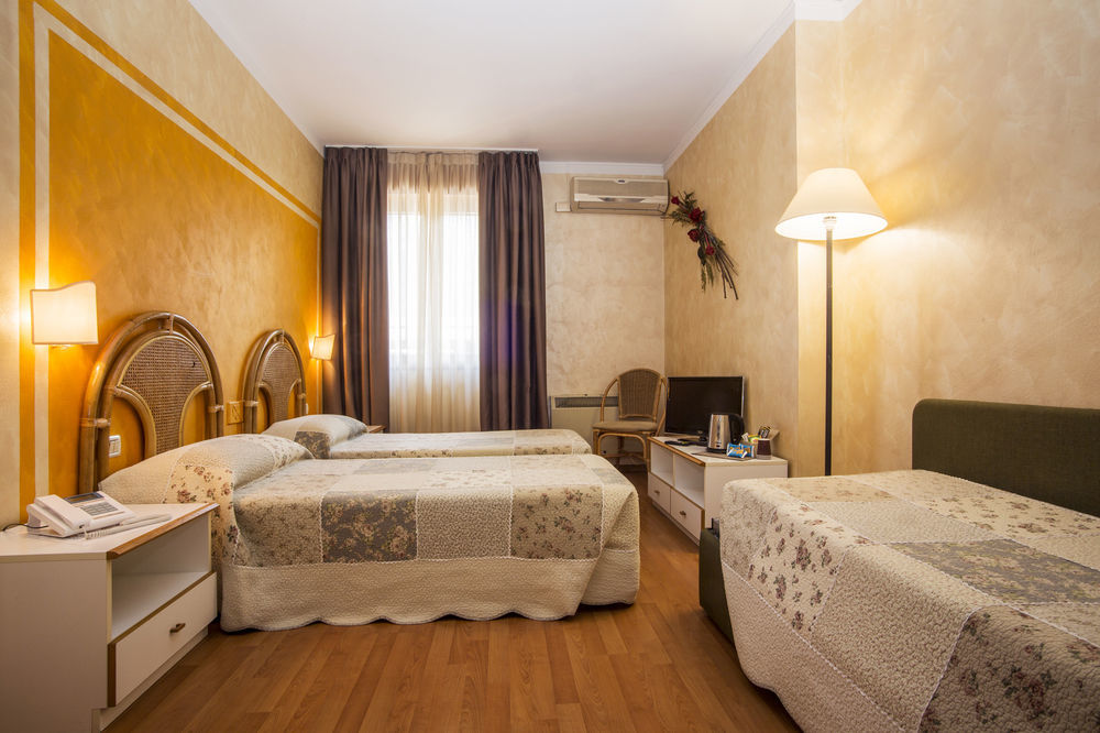Hotel Le Pageot Aosta Exterior photo